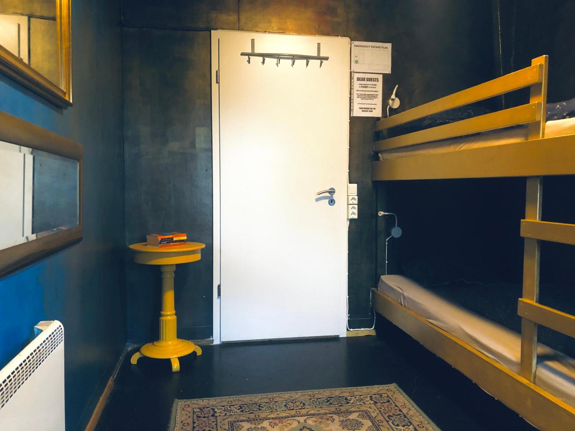 The Freezer Hostel&Culture Center Hellissandur Zimmer foto