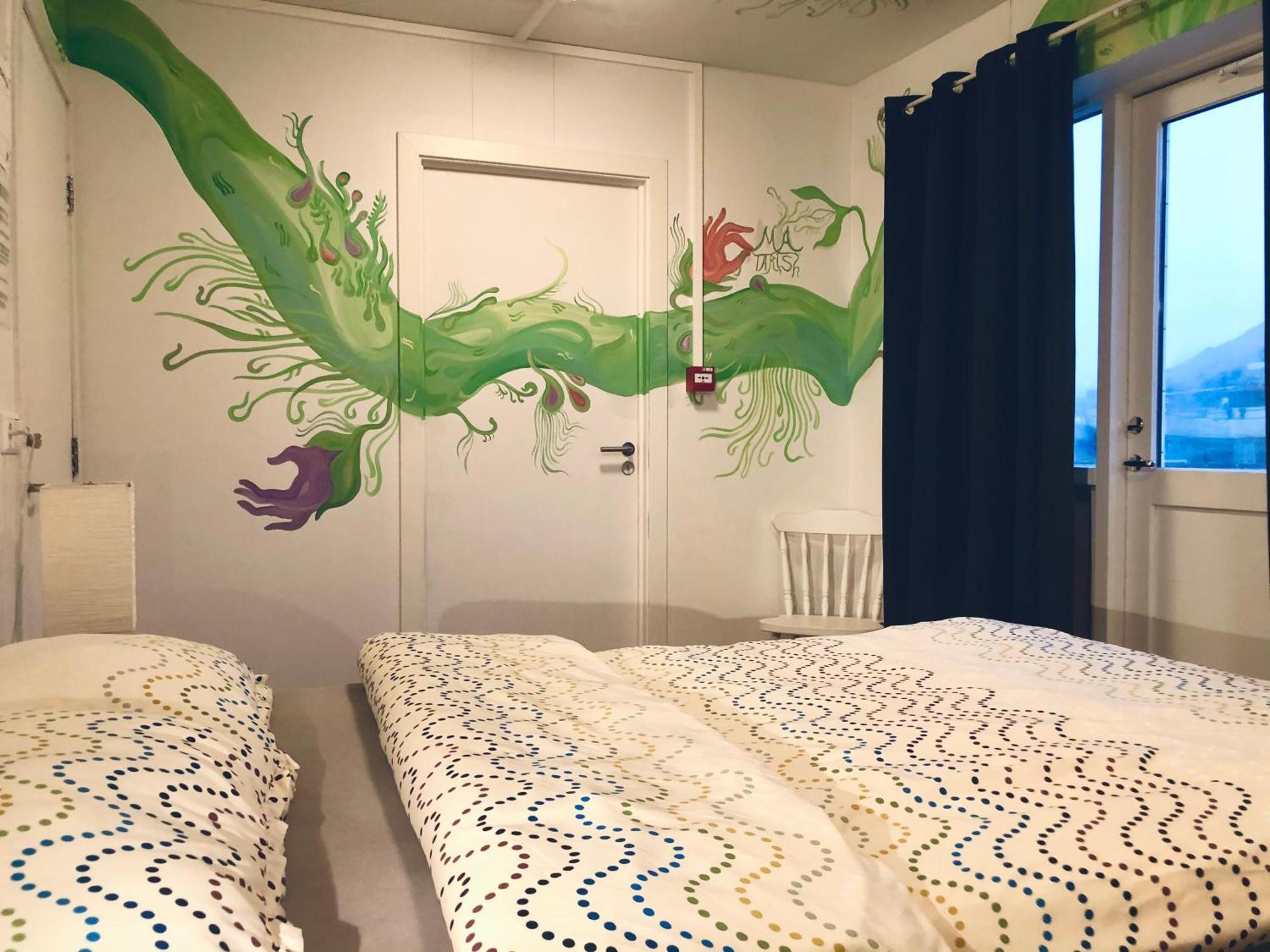 The Freezer Hostel&Culture Center Hellissandur Zimmer foto